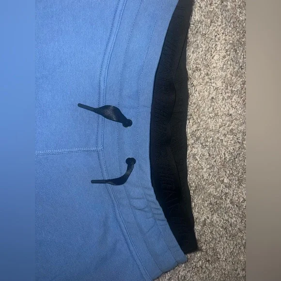 Nike Joggers - Picture 3 of 3